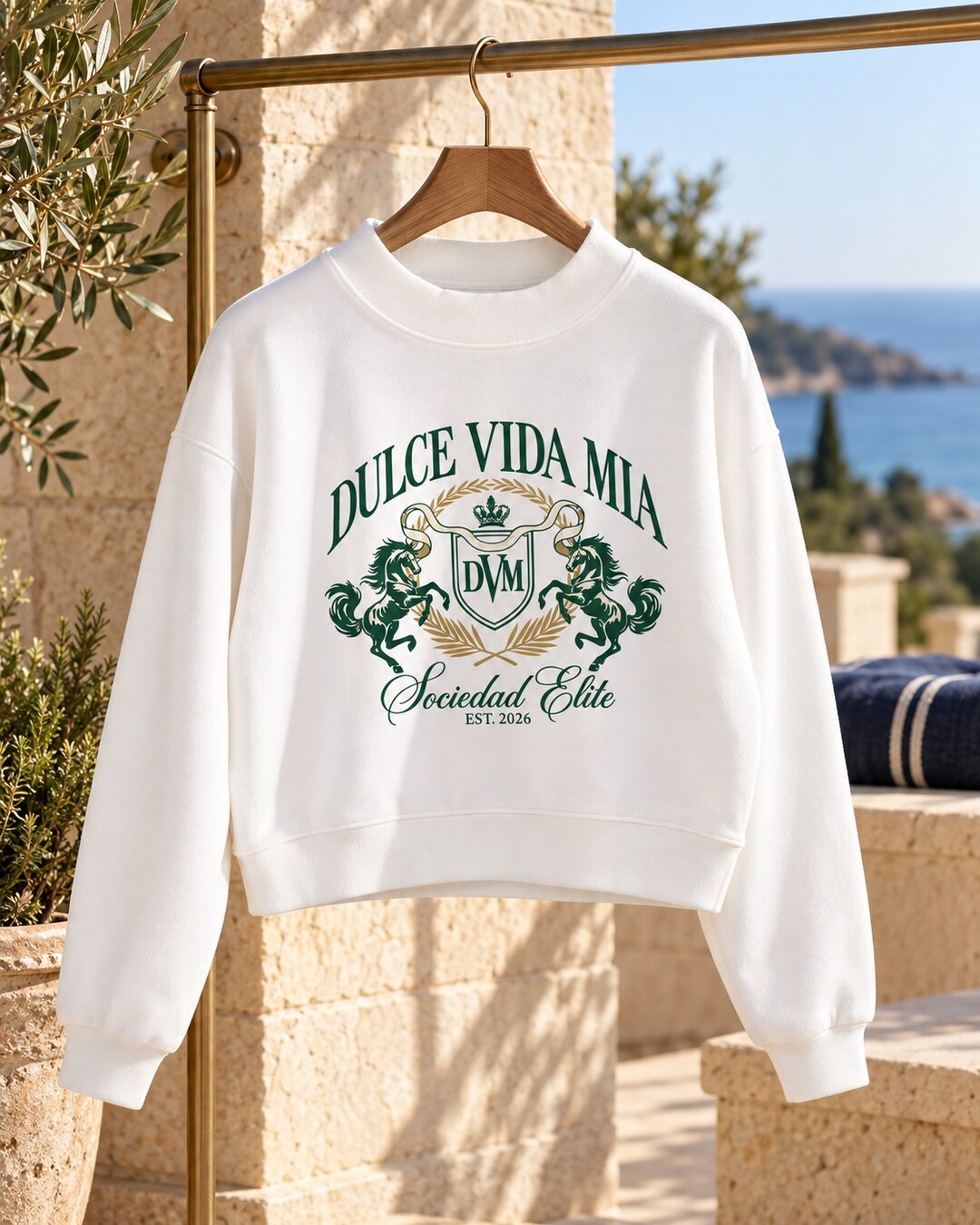 Sociedad Elite Crest Mock-Neck Sweatshirt in classic coastal styling